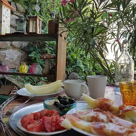 아파트 Sine Cura Nyaralo *